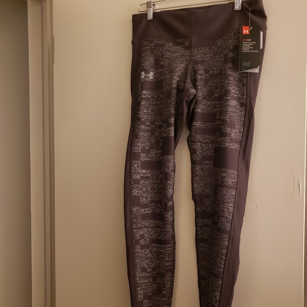 Women's UNDER ARMOUR GRAY COMPRESSION LEGGINGS